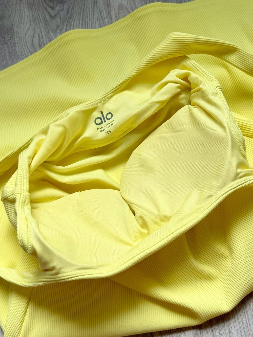 Alo Yoga - Slice Tennis Dress in Sunshine / Yellow Cutout Tank Women's - size XS